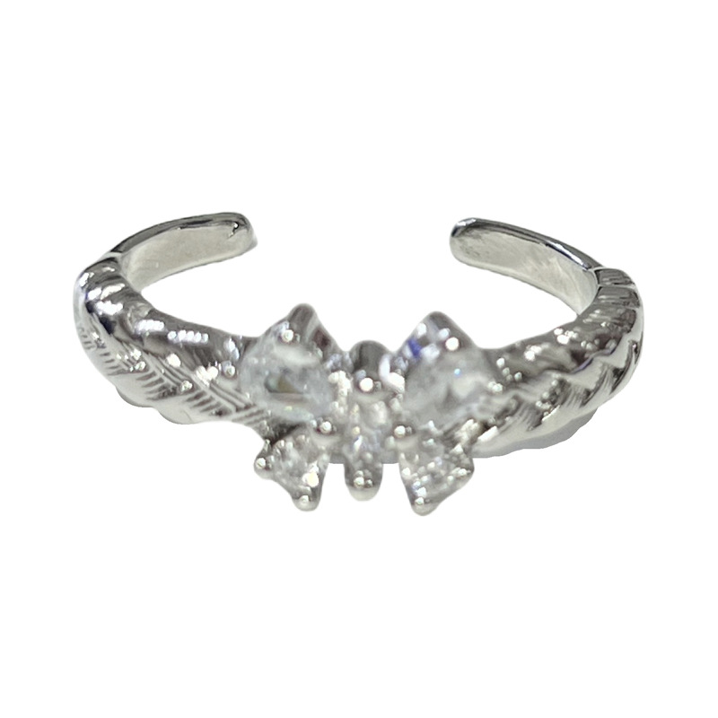 This high-end European and American butterfly full-diamond open-mouth ring features a niche design for women, a fashionable and cool style, and is versatile Item Picture