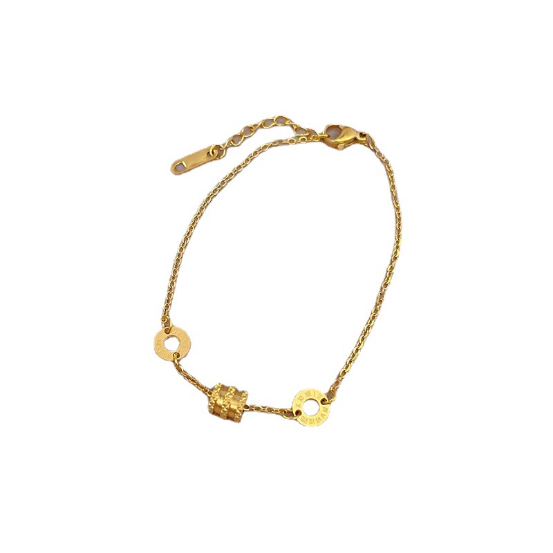 【 All-titanium Steel 】 Dongdaemun's unique round plate waist letter chain bracelet, a retro best friend of a female Internet celebrity Item Picture