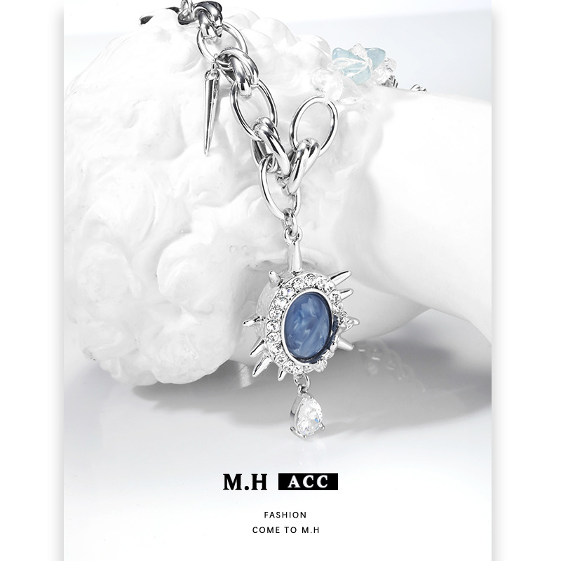 A niche design blue sea urchin necklace, a trendy Instagram hip-hop original collarbone chain, a fashionable and fresh new pendant Specification drawing