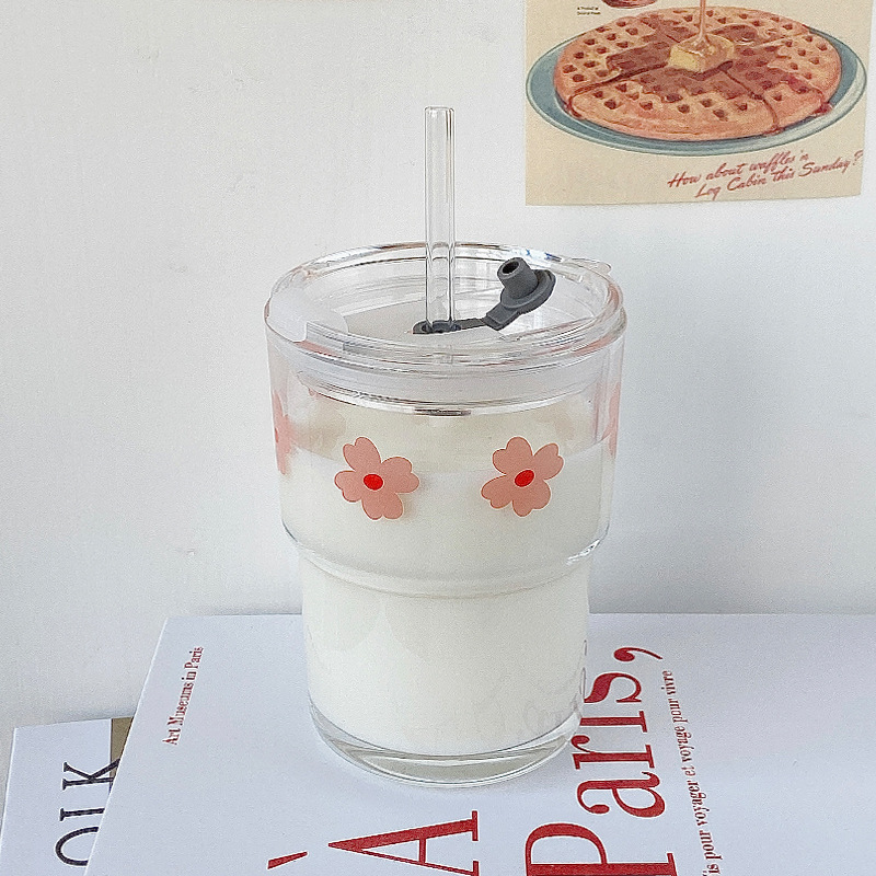 Korean InS-style straw cup, glass cup, flower-shaped large-capacity milk tea cup, water cup, iced coffee cup, creative details Picture