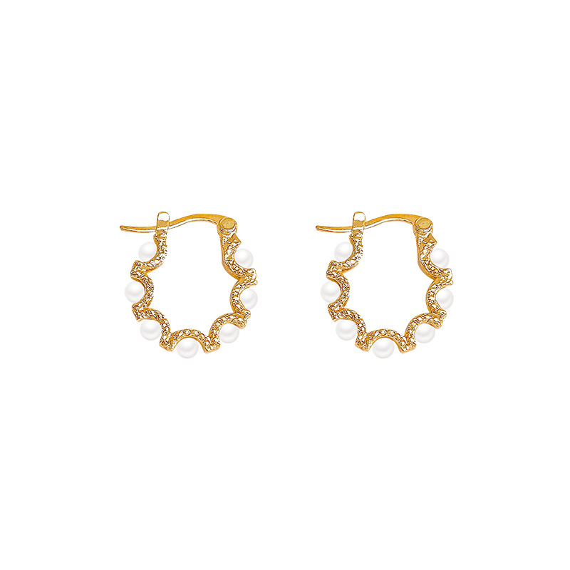 French retro circular pearl earrings for women, 2024 new style, high-end earring, light luxury, unique style, retro earrings Item Picture