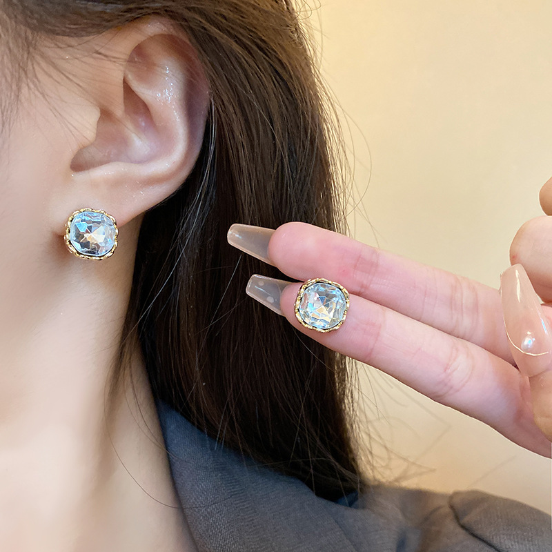 S925 Silver Needle Exquisite Super Flash Zircon Earrings for Women, 2023 New trendy and high-end design, versatile earrings wholesale details Picture