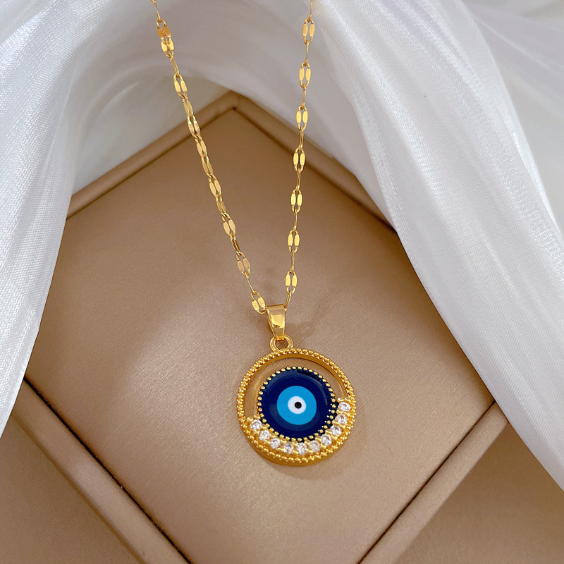 【 Titanium Steel 】 Circular eye light luxury Cross-border banquet wedding necklace, versatile collarbone chain for female Internet celebrities, titanium steel chain Application Scenario