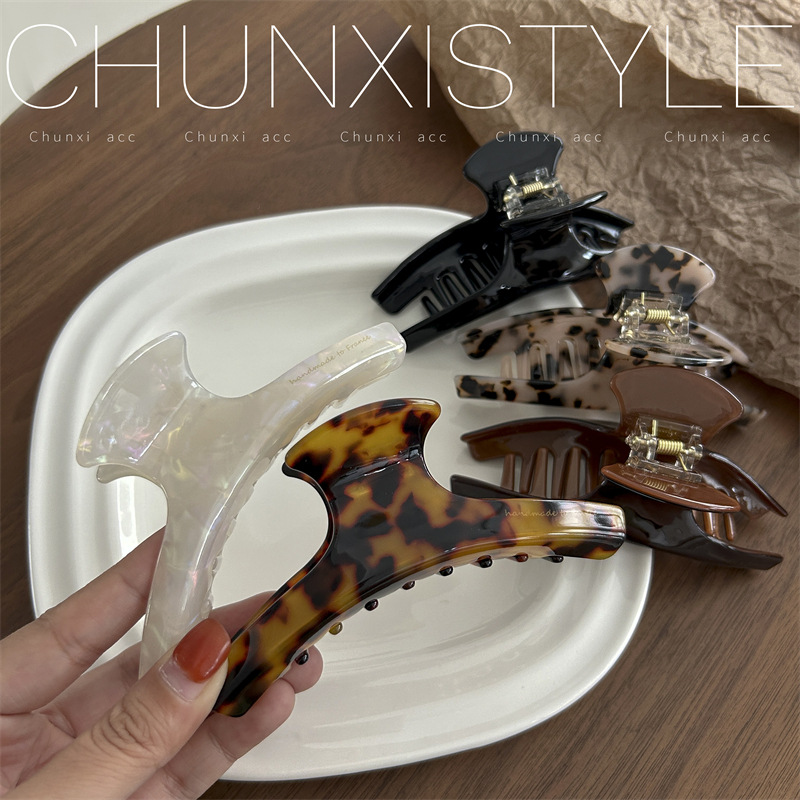 Acetic acid hair clips for women, large, high-end style, popular hairpin headwear, high-end French shark hair clips at the back of the head Specification drawing