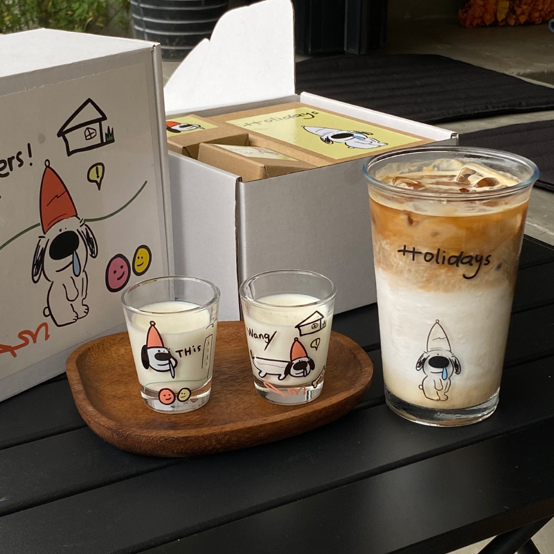 Japanese-style sake glasses, cartoon cute runny dog glass cups, small wine glasses, juice couple cups gift set Application Scenario