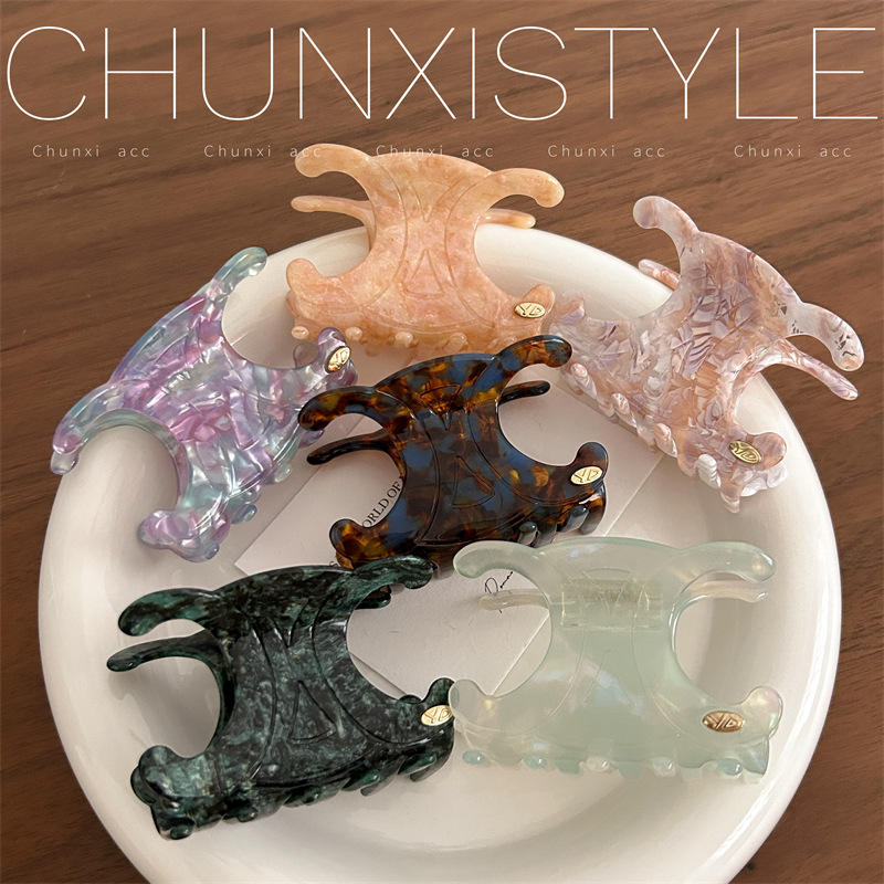 YD Star Acetic Acid Arc de Triomphe Gripper Summer New Style Back head updo Shark Cartilage Gripper with a unique texture full figure