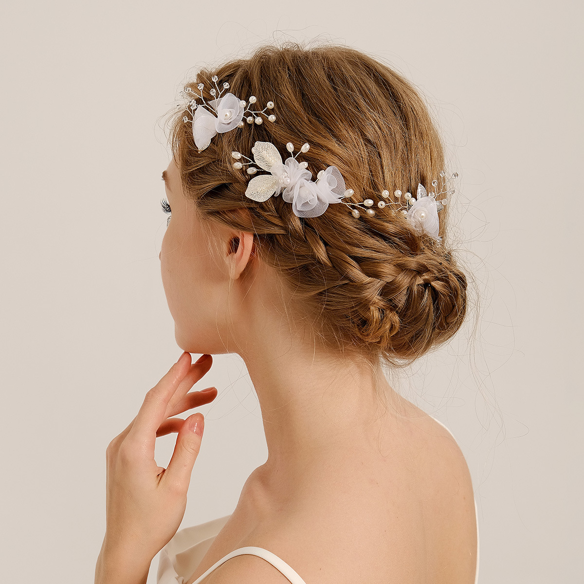 Ancient-style bride's headwear, forest-themed fairy-like light blue flower headwear, flower arrangement comb, versatile wedding updo hair accessories, pearl hair comb full figure