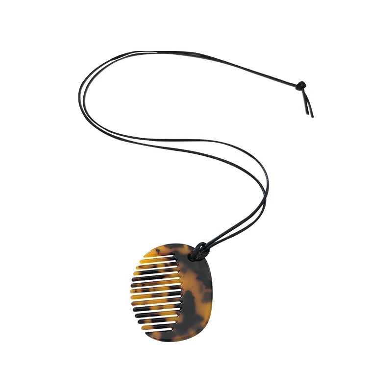 Korean niche leopard print acetate comb pendant, black rope necklace, women's design, fashionable and versatile necklace, sweater chain Item Picture
