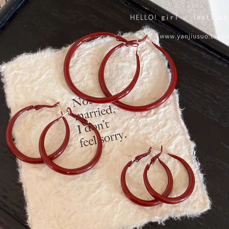 Retro Hong Kong-style Ankela red plain ring earrings for women 2025 new bestsellers, high-end and elegant ear earrings for autumn and winter details Picture
