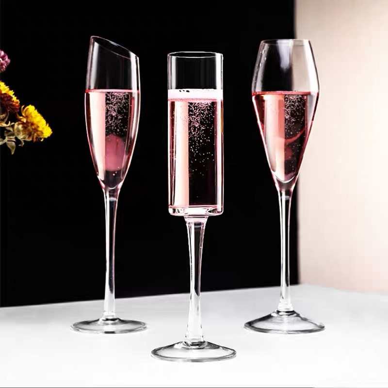 High-end glass high-footed champagne glasses, sparkling wine glasses, tulip glasses, sweet wine glasses, home wedding creativity full figure