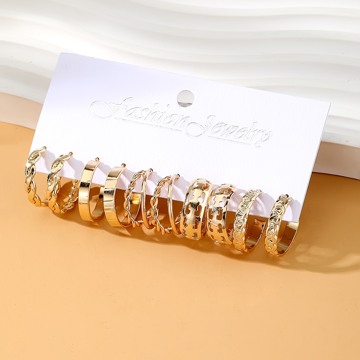 A new set of 6-piece creative French retro gold earrings with pearl inlays for cross-border women from Europe and America Specification drawing