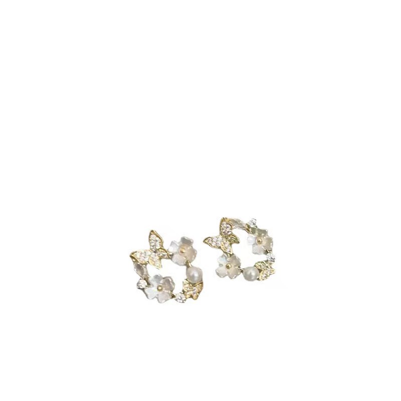 Gentle and sweet butterfly flower stud earrings, women's exquisite temperament, high-end sense, cool earrings, 2025 bestseller trendy earrings Item Picture