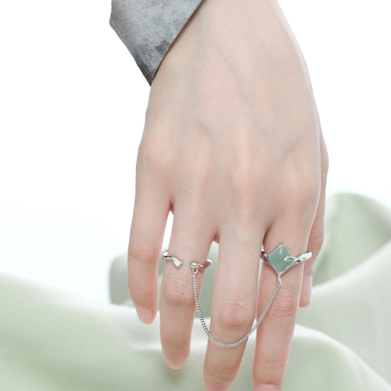 New Chinese-style, national trend, unique jade-inlaid open ring, a niche design for women, an Instagram cold style chain food ring Application Scenario