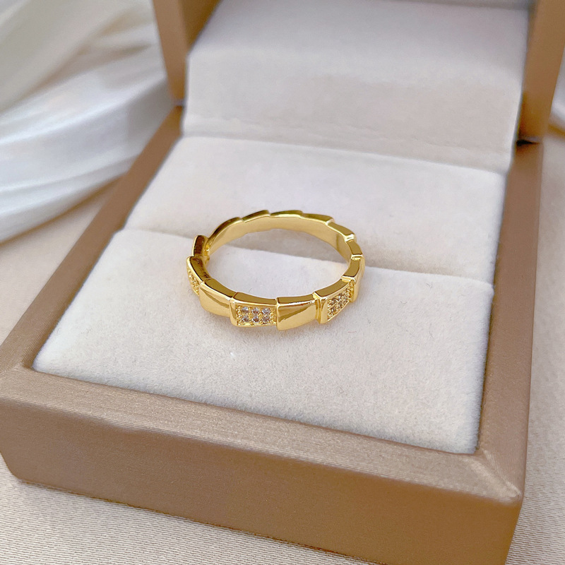 【 True Gold 】 Layered bamboo joint Full diamond ring with adjustable opening, simple Japanese-style bracelet, couple rings Application Scenario