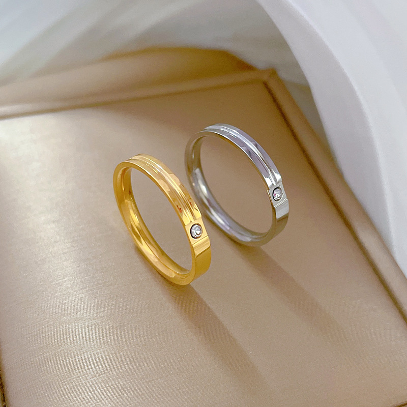 【 Non-fading 】 Minimalist geometric titanium steel cold style dance ring for men and women, trendy and simple food rings on Instagram full figure