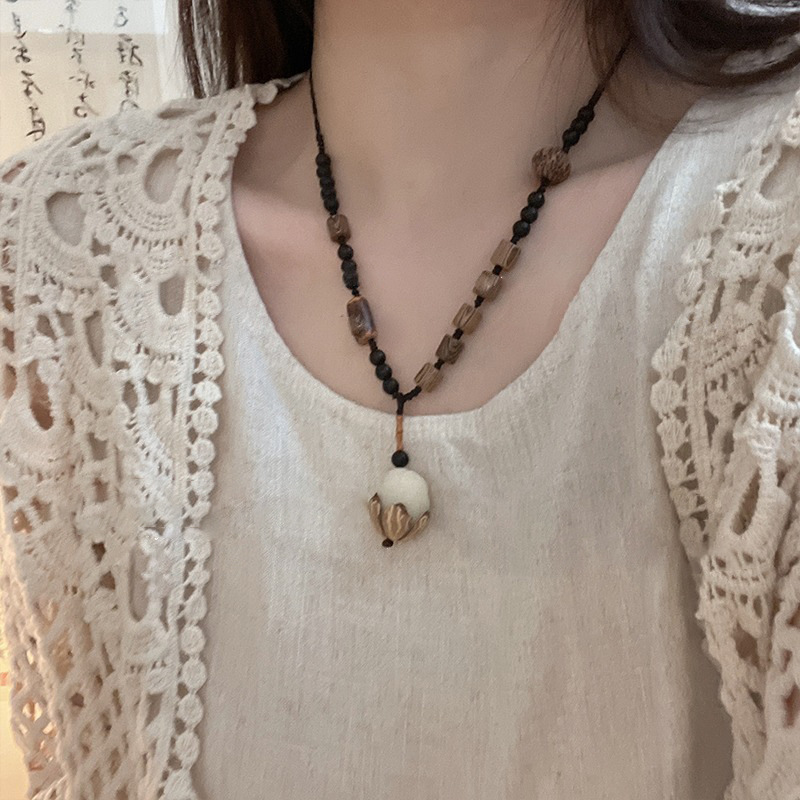 National style Zen wood bead bead ethnic style necklace, new Chinese style retro long necklace, ancient style collarbone chain, women's sweater chain details Picture