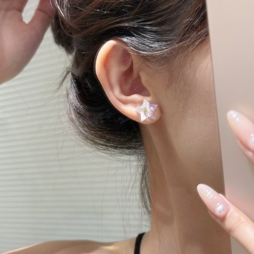 Romantic Sniper! Korean-style atmosphere, pink and purple star-pointed five-pointed star earrings, women's extraordinary charm, gentle star earrings Specification drawing