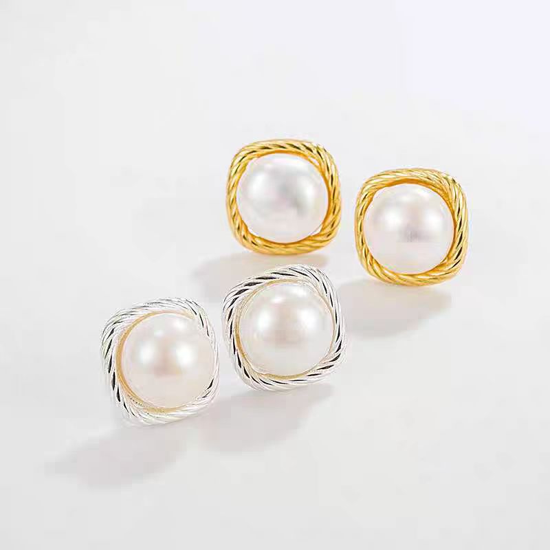 Retro French pearl stud earrings for women, new trendy, high-end, elegant and grand earrings, niche design sense, cold style earrings Specification drawing