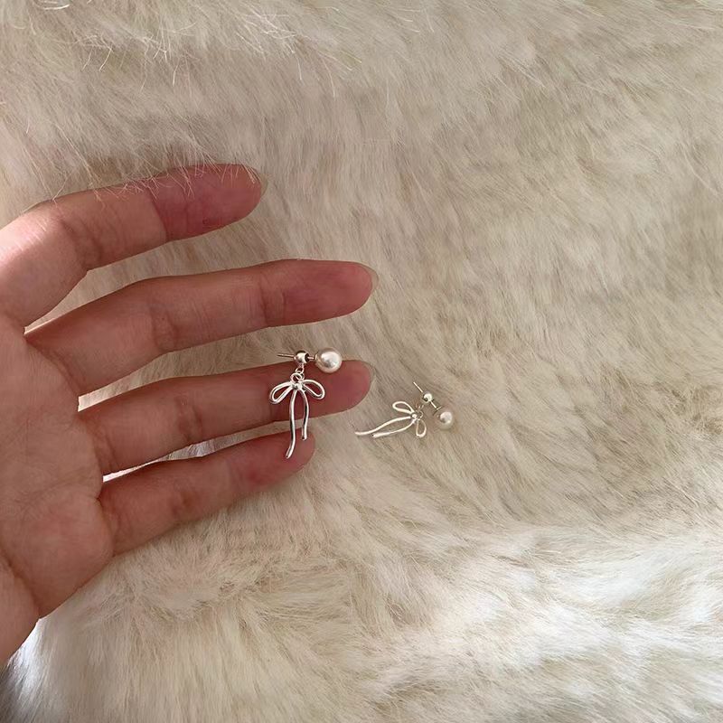 "Ballet atmosphere" Pearl bow tassel Korean-style earrings, mosquito niche sweet and elegant, round face stud earrings details Picture
