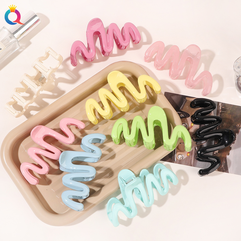 Wholesale of Qiyue PC color high-end hair clips, wavy hair clips, back head clips, hair grabs, updo hair, shark clips, and hair accessories full figure