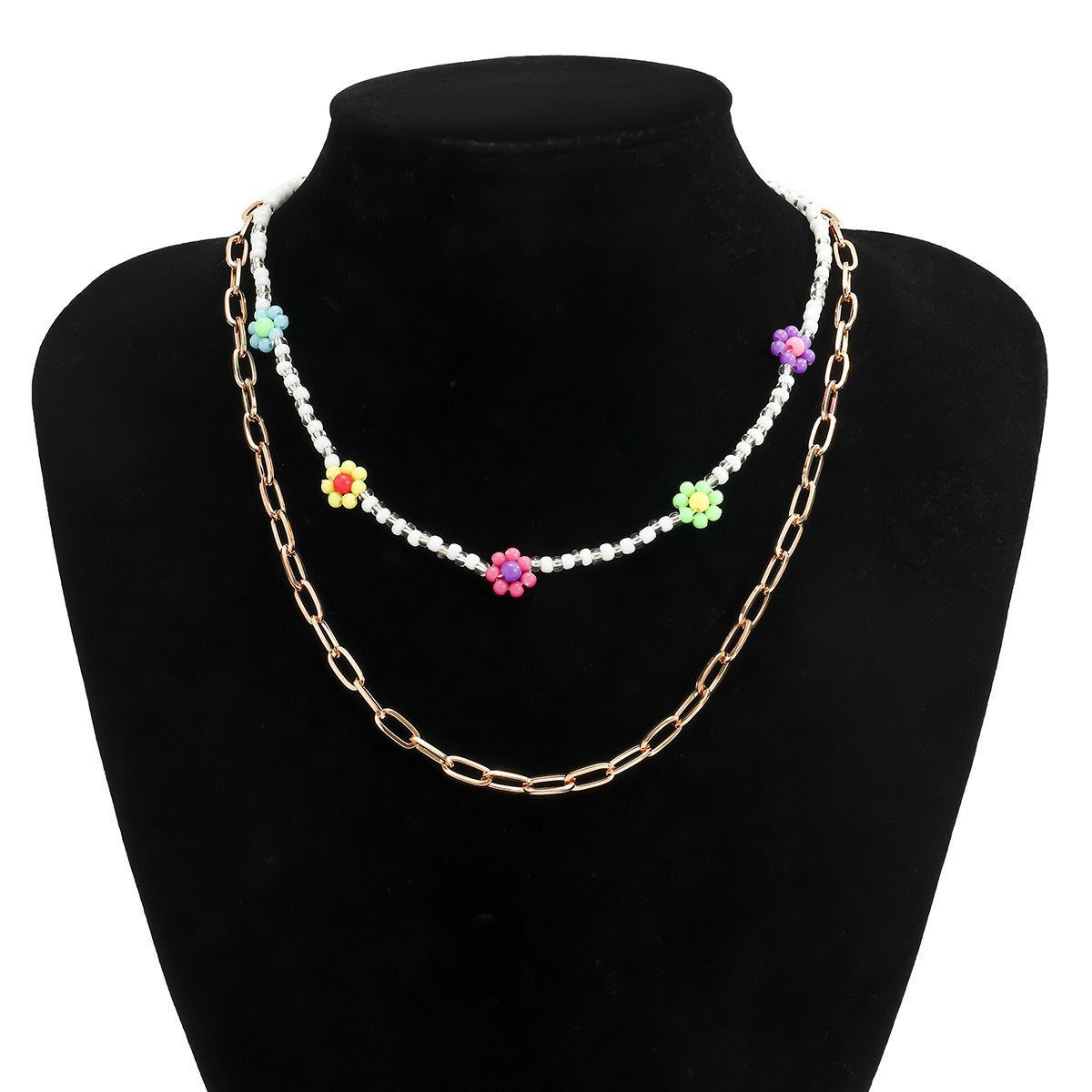 Ethnic style double-layer Daimi bead collarbone woven chain, European and American cross-border versatile small Daisy flower beaded necklace for women Application Scenario