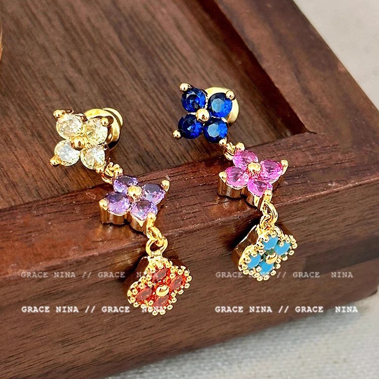So beautiful! The zirconium four-leaf clover tassel earrings exude a light luxury and high-end charm. They are unique and exquisite earrings for women Specification drawing