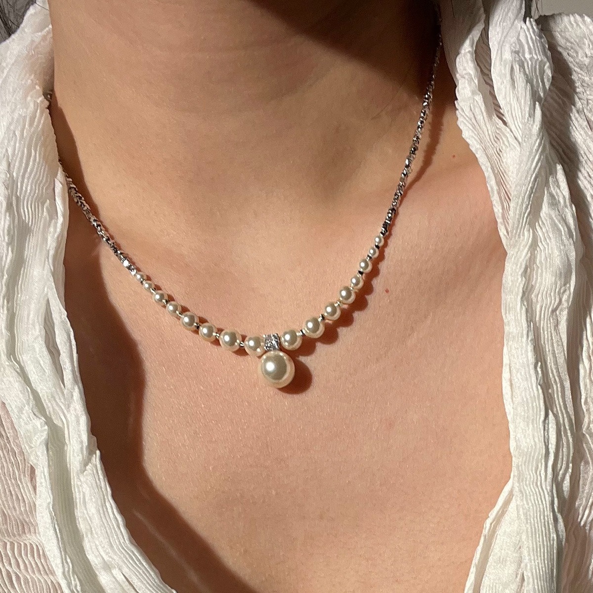 Pearl broken silver necklace with a cold and aloof female design sense, simple collarbone chain, wholesale accessories details Picture