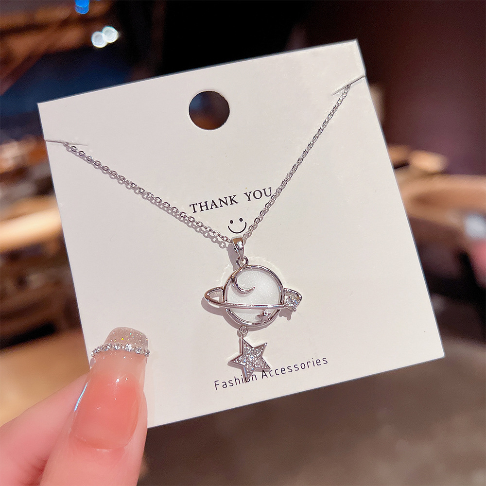 Sweet and fashionable Korean-style necklace 2023 new Star Universe light luxury niche collarbone chain, ins style for your girlfriend full figure
