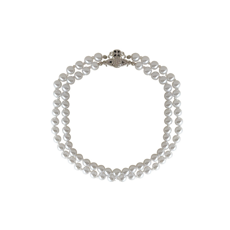 Saturn Planet Double-layer pearl magnetic necklace for women, a light luxury and fashionable multi-layer niche neckchain and collarbone chain Application Scenario