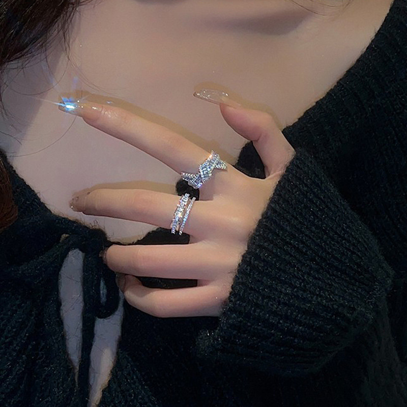 Sweet and cool style light luxury zircon knot open ring, a niche design for women with a high-end feel, a new trendy and individualistic ring details Picture