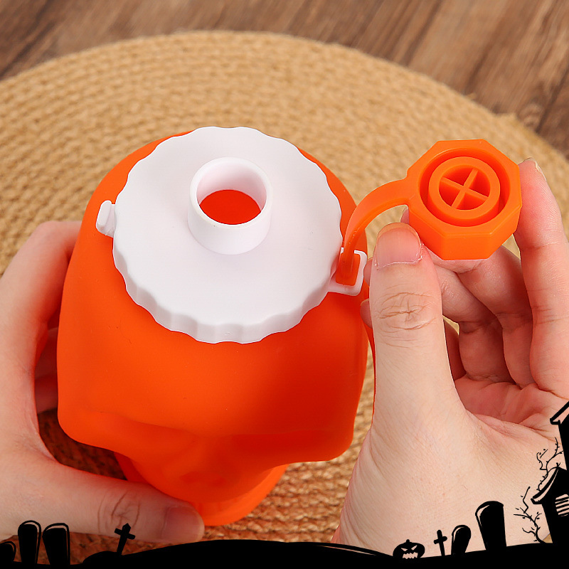 Manufacturer's cross-border Halloween skull creative silicone folding cup, popular toy, sports water bottle, portable cup Specification drawing