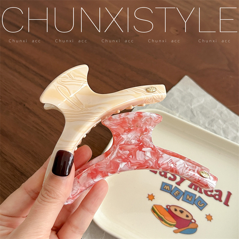 yd Acetate hairpin for women, large size, high-end look, shark hairpin, thick hair, back of the head hairpin, starry color series hairpin Application Scenario