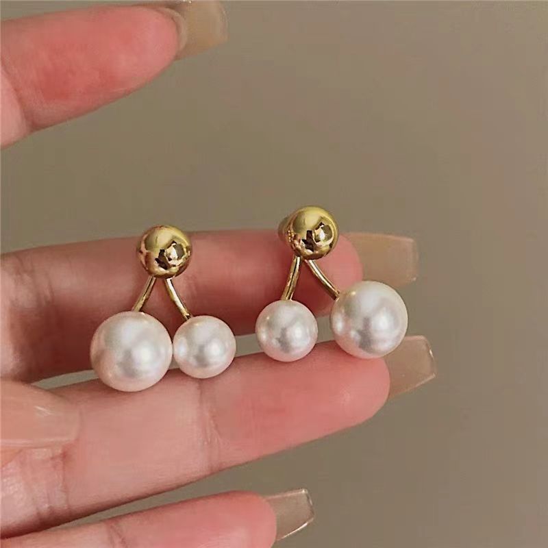 French light luxury, fashionable, elegant, simple and retro pearl earrings for women 2025 new bestseller, trendy, one pair of earrings Specification drawing