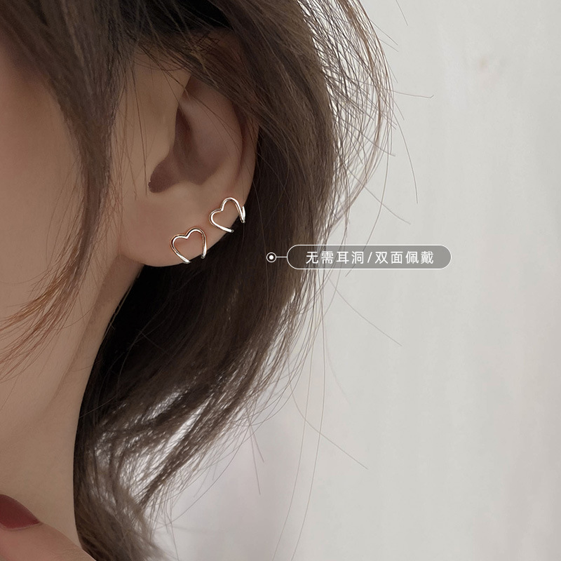 Simple and compact heart-shaped ear bone clips, no ear piercings, female Instagram cold style, unique and trendy design ear clips and earrings full figure