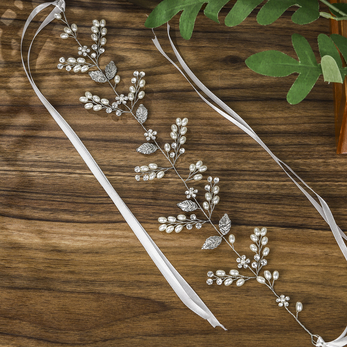 Cross-border new Leaf Bride hair tie, handcrafted rhinestone pearl bun hair accessory, European and American brand headwear and hair band Specification drawing