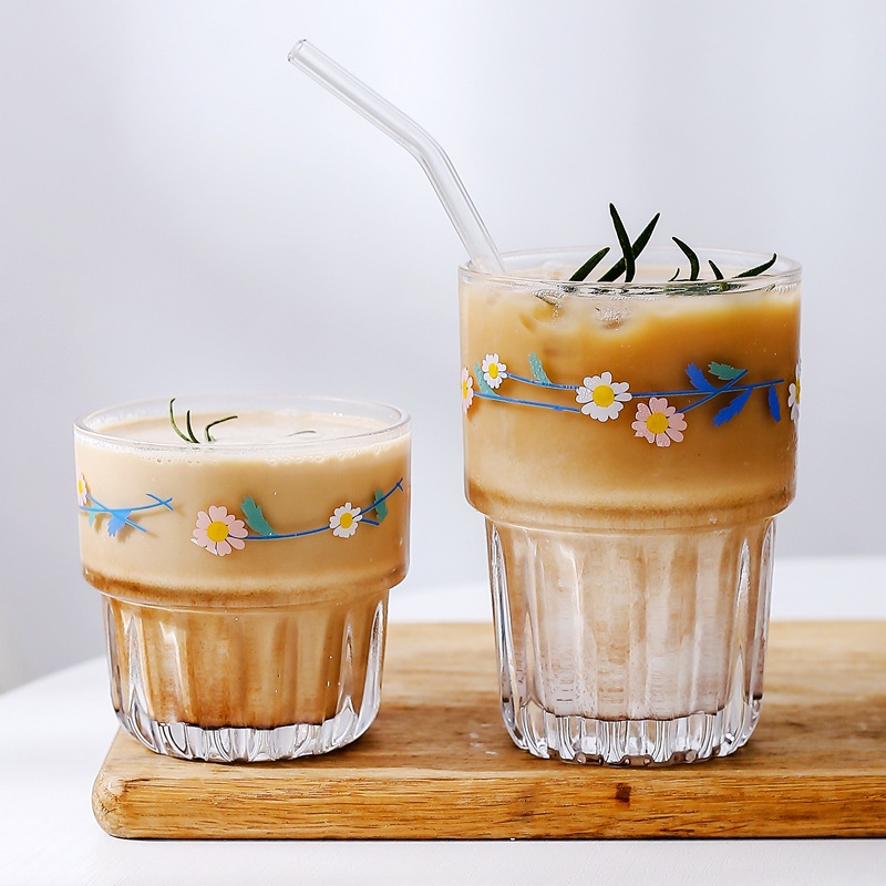 Boli American, Japanese and Korean InS-style Daisy glass cups, iced coffee cups, juice, cola and milk tea cups, and stackable water cups full figure