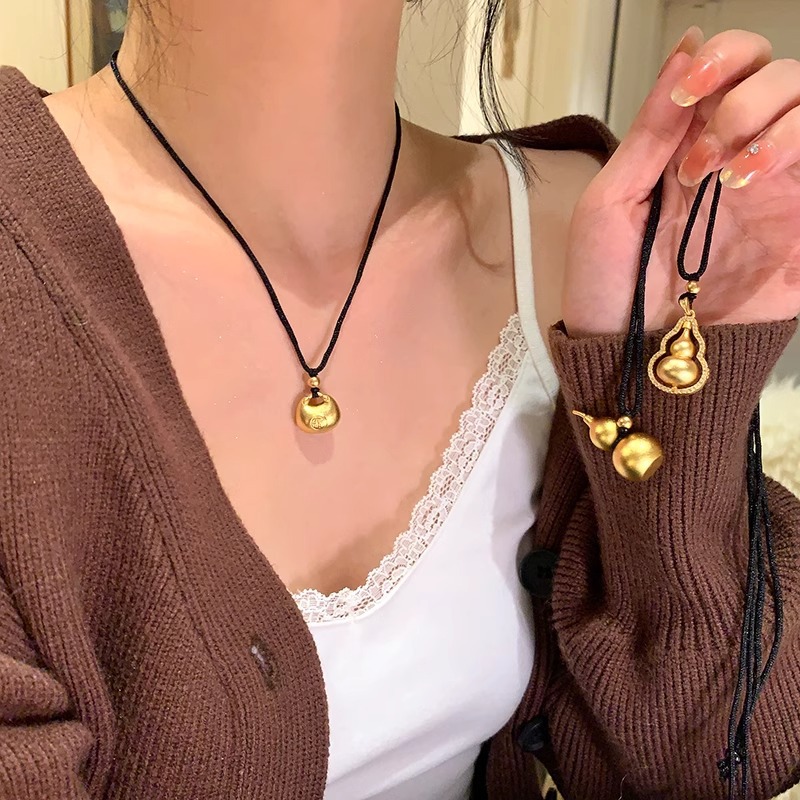 New Chinese-style shiny golden gourd necklace for women, with a unique Chinese style and Zen-inspired woven rope, is a versatile long sweater chain Specification drawing