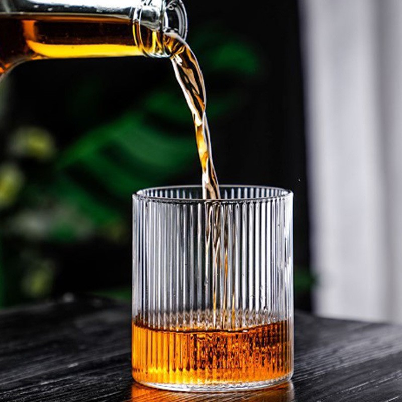 Household vertical pattern drinking cups in stock, high borosilicate glass single-layer cups, whisky glasses, juice cold drink cups Specification drawing