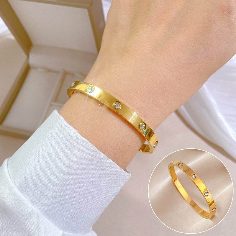 【 All-titanium Steel 】 European and American INS style light luxury titanium steel bracelet, minimalist cross-border retro fashion stainless steel jewelry full figure