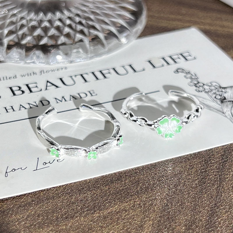 This forest-themed, fresh green gradient flower fashionable open ring is a simple and versatile index finger ring with a cold and elegant style for women Specification drawing