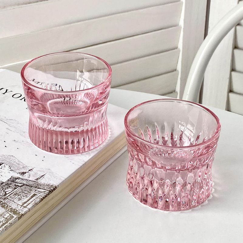High-appearance-level pink glass cups, crystal diamond-patterned glass cups, household whisky glass cups, white spirit glass cups, soju glass cups, cold drinks Application Scenario