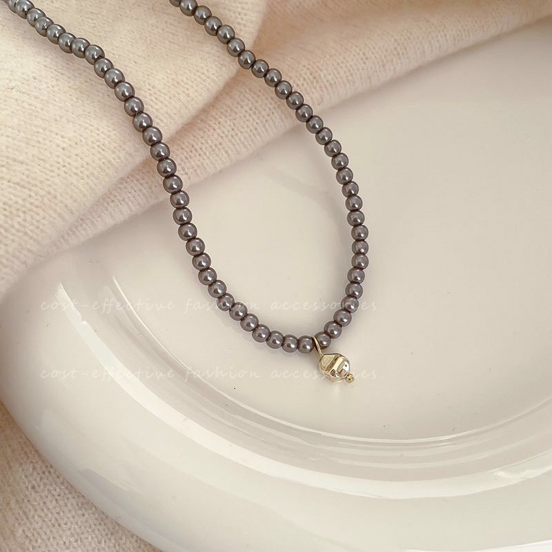 Simple and elegant, versatile pearl necklace, mini gold pearl pendant, collarbone chain feel, nearly round pearl short necklace Specification drawing
