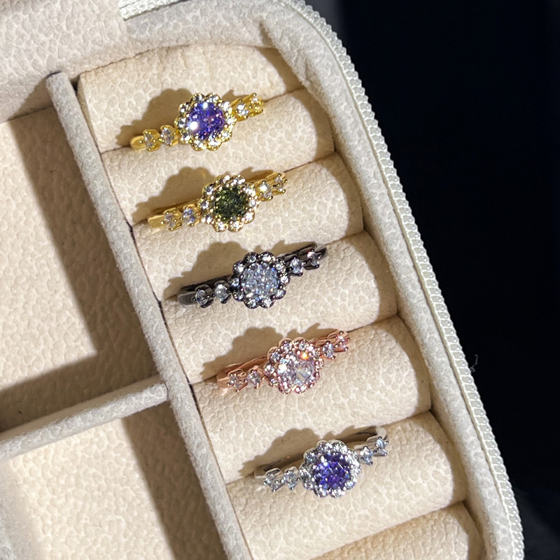 French retro stacked ring for women, round full diamond, Baroque exquisite and niche design, purple diamond fashion ring trend Specification drawing