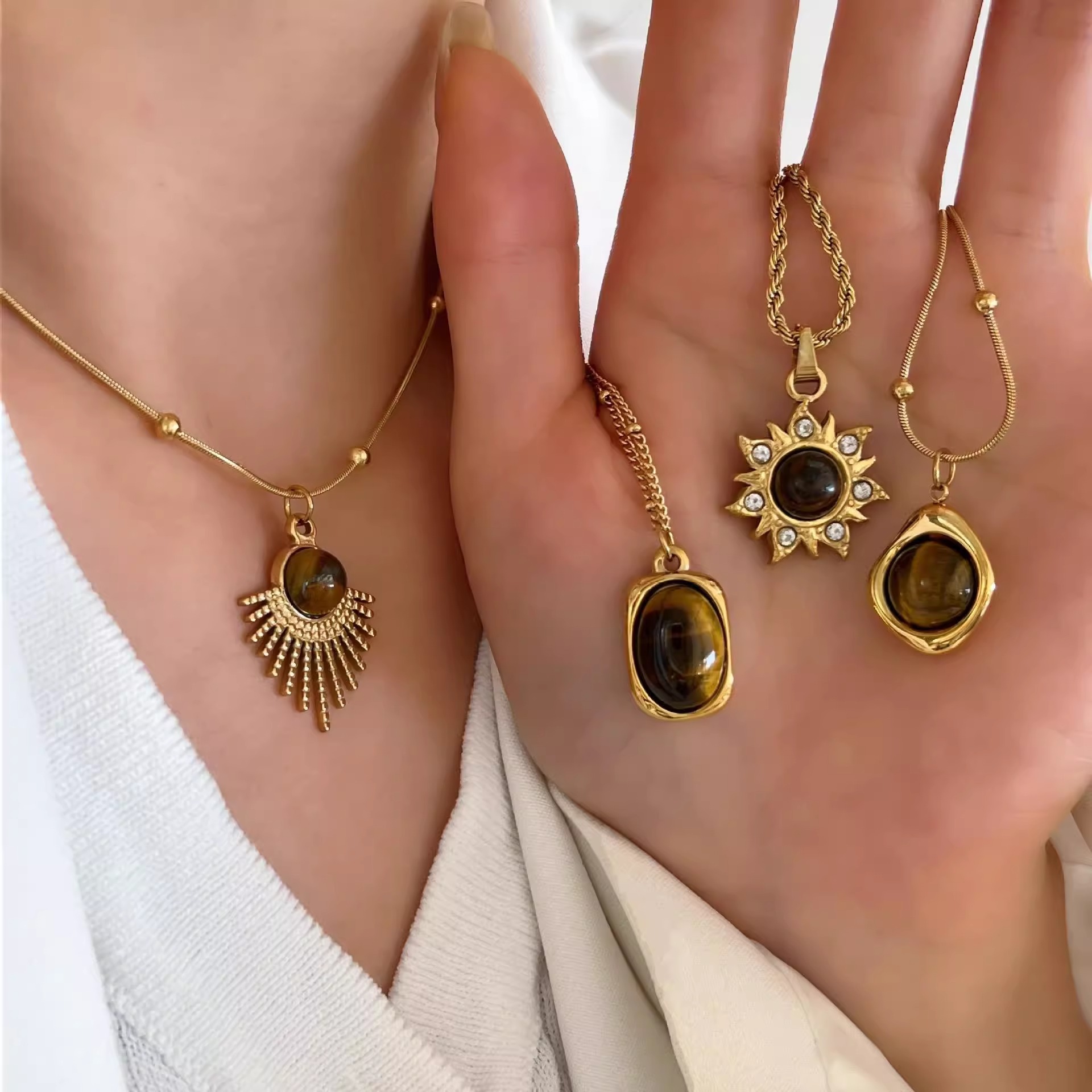 Maillard Tiger's Eye Necklace Women's Autumn/Winter 2024 new style Light luxury niche titanium steel non-fading sweater chain details Picture