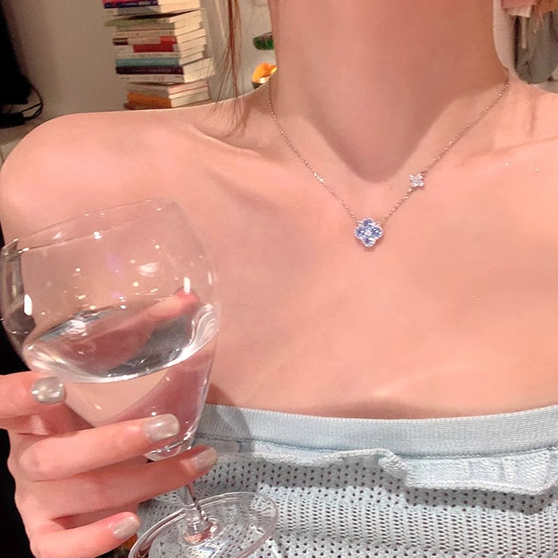 Korean full-diamond lucky four-leaf flower necklace for women, a light luxury and high-end niche collarbone chain accessory necklace choker Specification drawing
