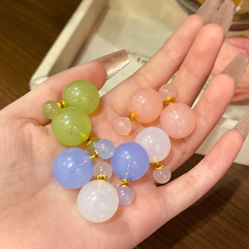 Super sweet and ethereal jelly round stud earrings for women, fashionable and fresh, ice-transparent earrings, versatile and stylish, popular earrings full figure