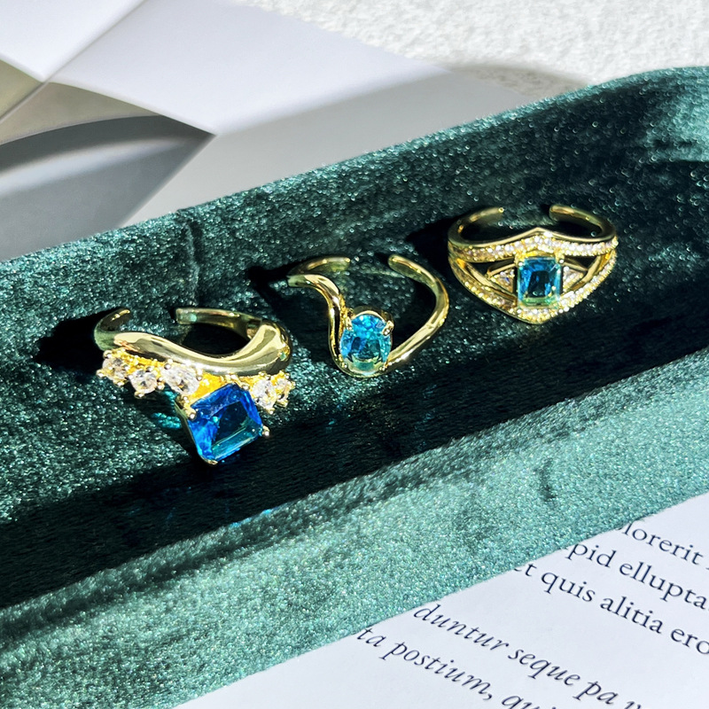 Summer accessories: Retro and exquisite geometric sea blue zircon open ring, feminine texture, light luxury, sweet and cool, versatile index finger ring Application Scenario