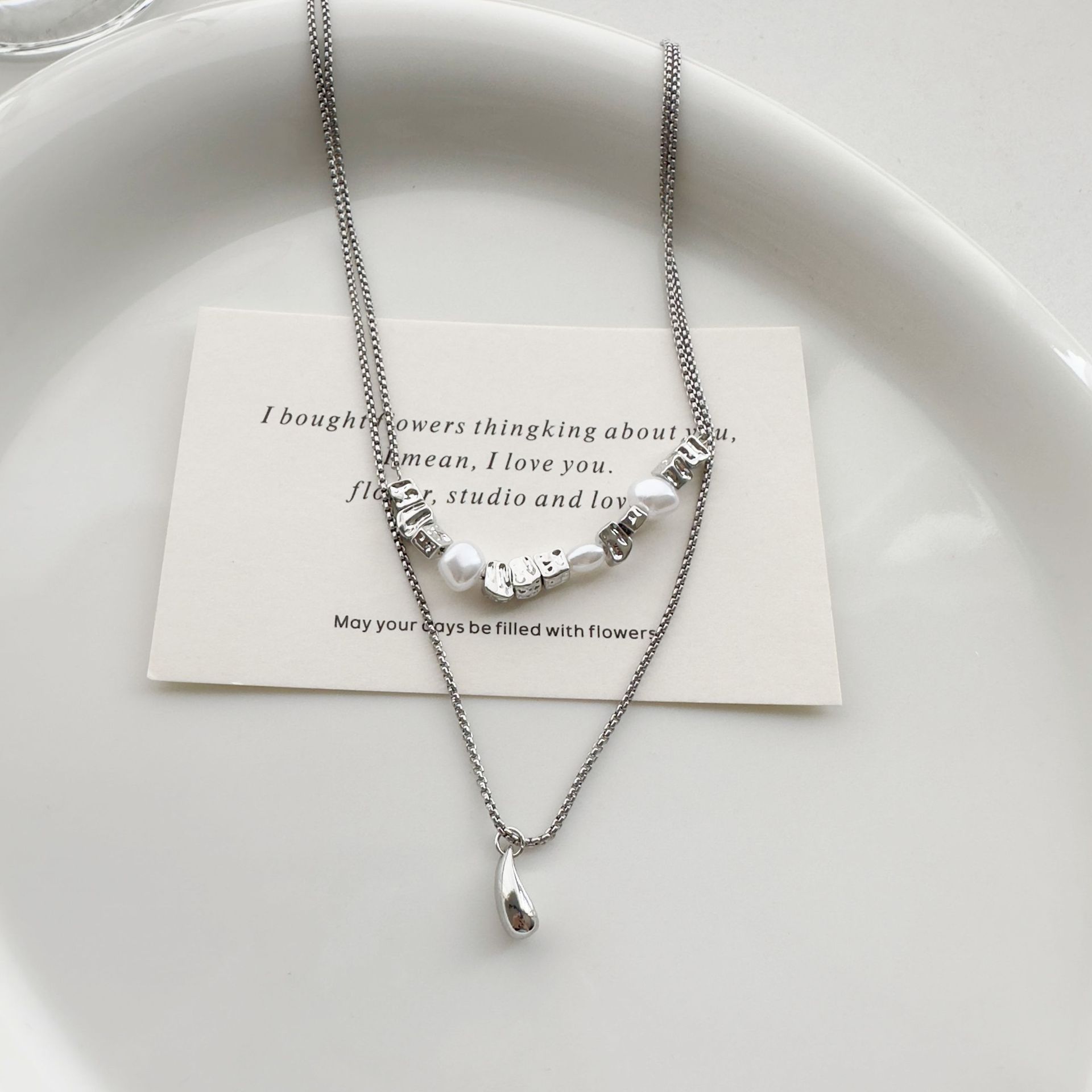 Irregular square double-layer necklace with water drop pendant for women, 2025 new style, simple, versatile and niche collarbone chain Specification drawing