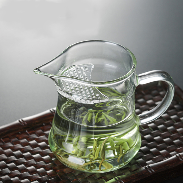 Wholesale of simple glass tea dispensers, thickened fair cups, Gongdao cups, tea sets, green tea cups, Gongfu tea sets and tea sea cups full figure