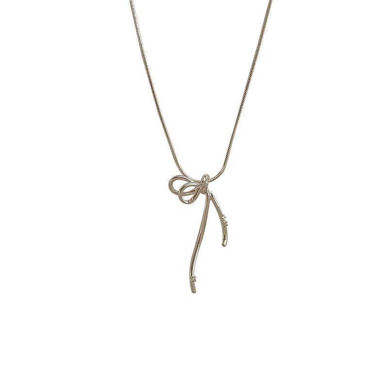 Minimalist bow necklace for women, 2024 new style, simple lines, niche fashion, versatile collarbone chain wholesale Item Picture